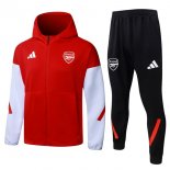 Chandal Con Capucha Arsenal 2026/2027 Rojo Chandal Con Capucha Arsenal 2026/2027 Rojo